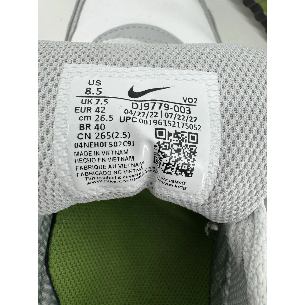 Size 8.5-Nike Air Max 90 Gore-Tex Photodust - Grey Fog/Summit White/Chlorophyll